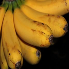 How To Whiten Your Teeth With A Banana Peel